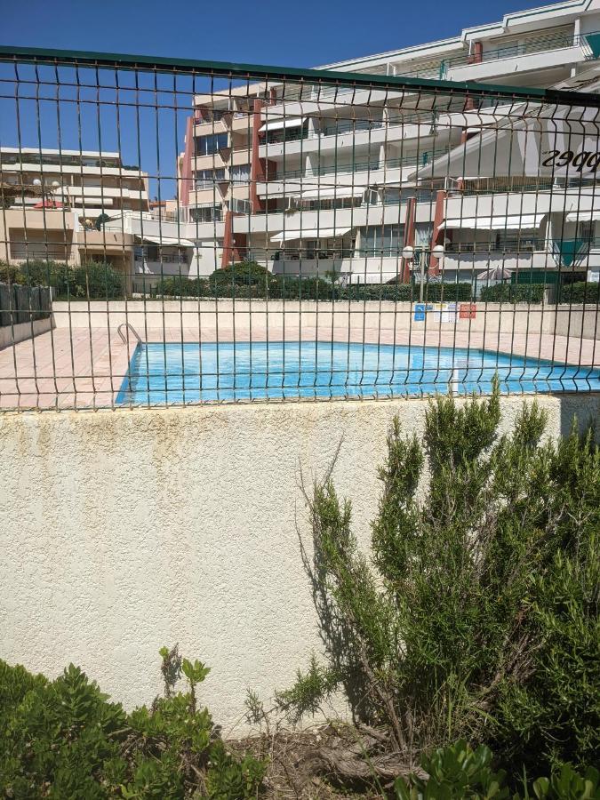 Apartamento T3 De 65 M² Avec Acces Direct A La Plage Sète Exterior foto